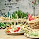 Brochetas de comida vegetariana